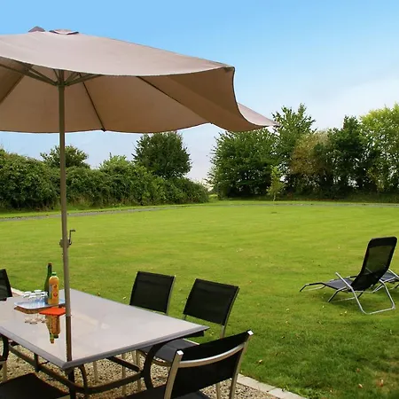 Cozy Farmhouse In Maisons With Fireplace * Isigny-sur-Mer